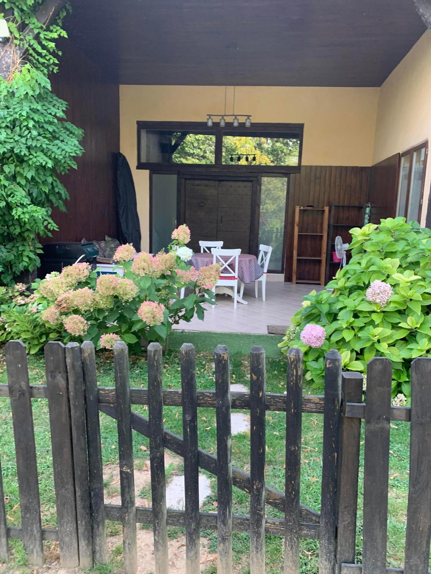 Les Hortensias Caumont-sur-Garonne Exterior foto